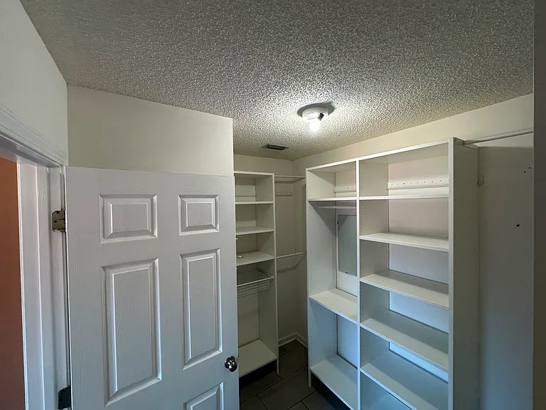12273 Country Cove Ct — Photo 14