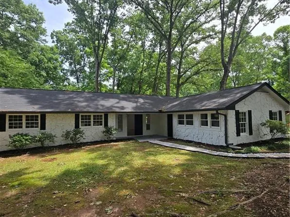 4783 Hickory Ct SW, Lilburn, GA 30047