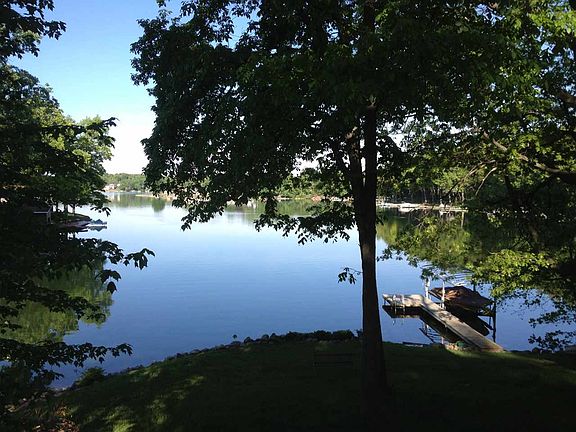 2nd image of 11562 Grand Point Dr