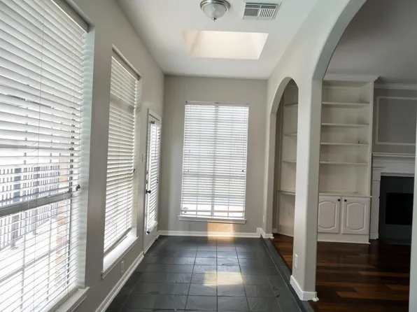 7302 Emerald Glen Dr, Sugar Land, TX 77479