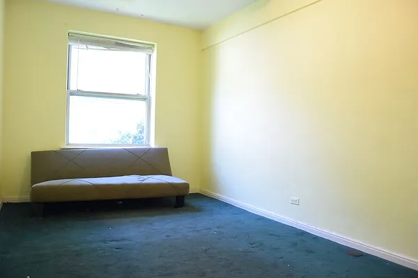 Sold by WRL Realty, LLC | media 33