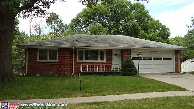 1st image of 1851 Monterey Dr
