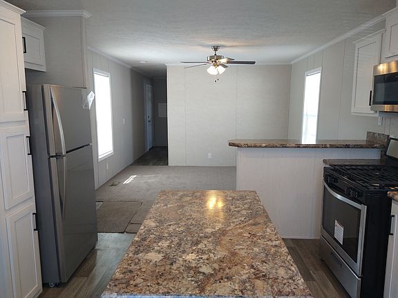 4th image of 142 Wilson Ct #142