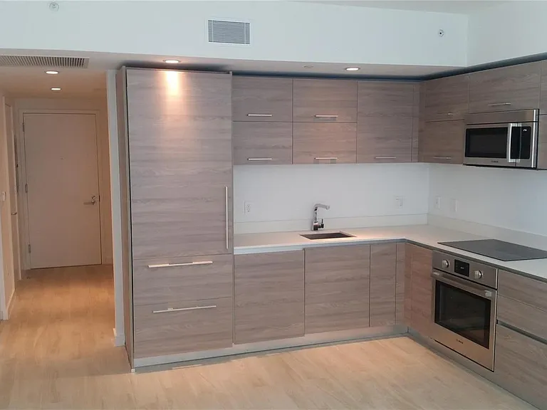 1300 S Miami Ave #3708 — Photo 2