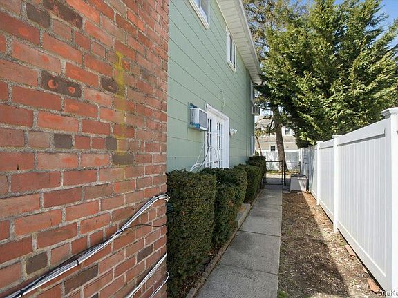 3rd image of 85 Unqua Road