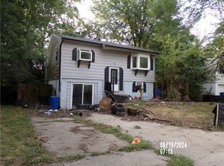 1511 N Ponca Dr, Independence, MO 64058