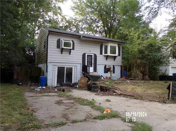 1511 N Ponca Dr, Independence, MO 64058