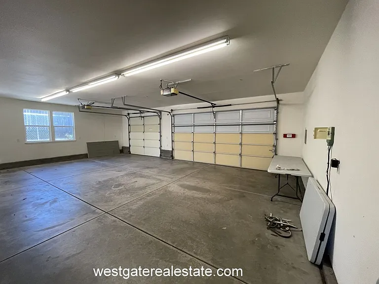 786 El Paseo Dr — Photo 21