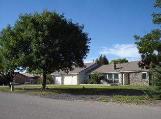 7 Shady Ln, Los Lunas, NM 87031