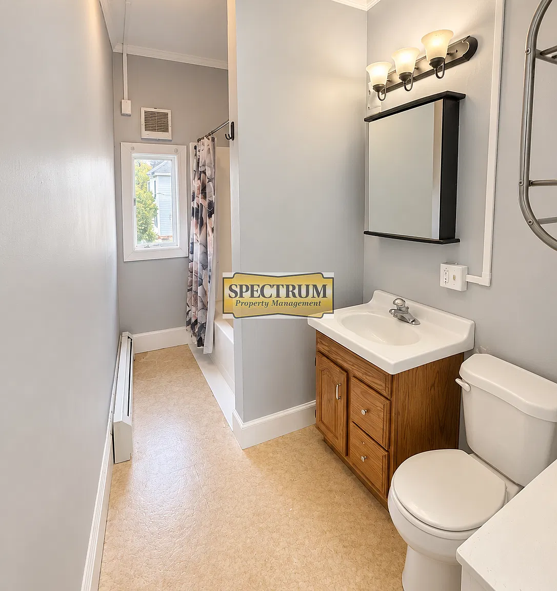 2 bed, $1,100 — Photo 4
