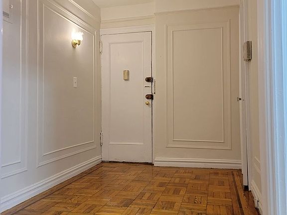 4th image of 110 Seaman Ave APT 7L