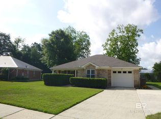 34 Hoffren Dr, Fairhope, AL 36532