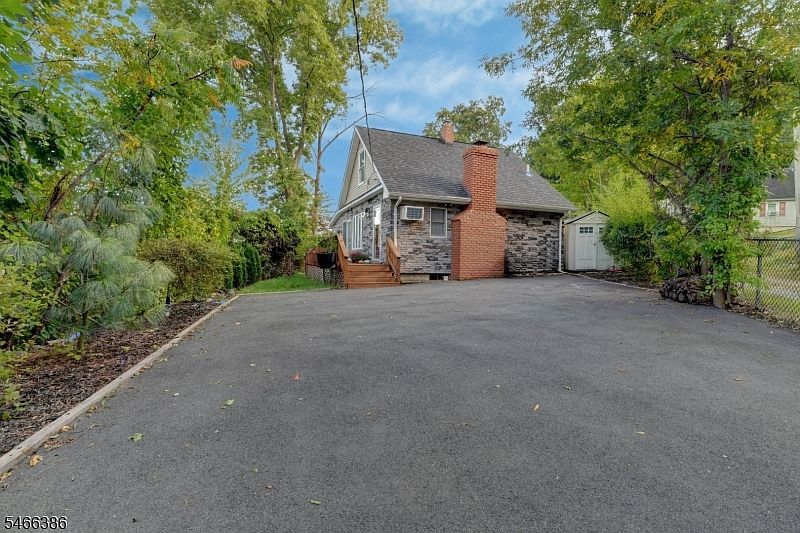 1st image of 63 Terrace Ave