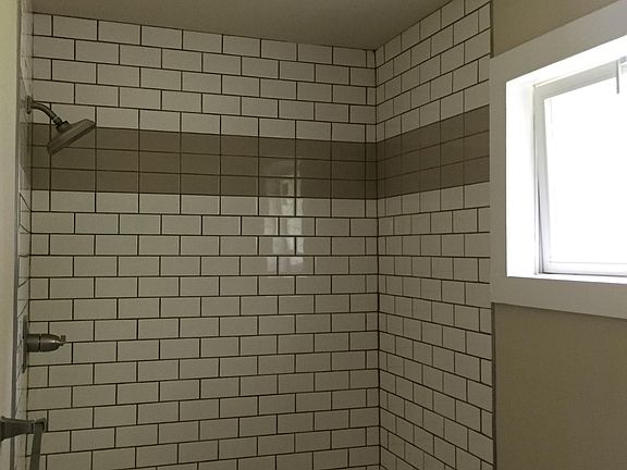 shower in 2nd bath