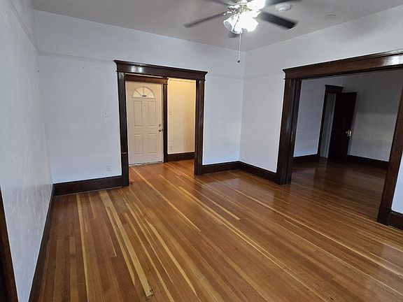 3rd image of 416 W Lewis St APT 107