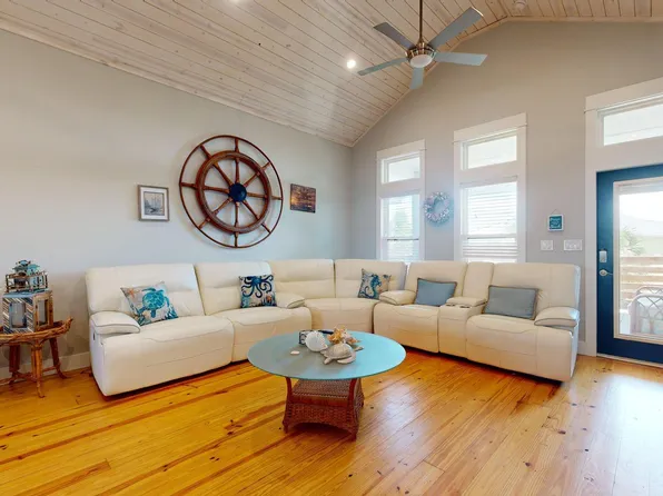 417 Paradise Pointe Dr, Port Aransas, TX 78373