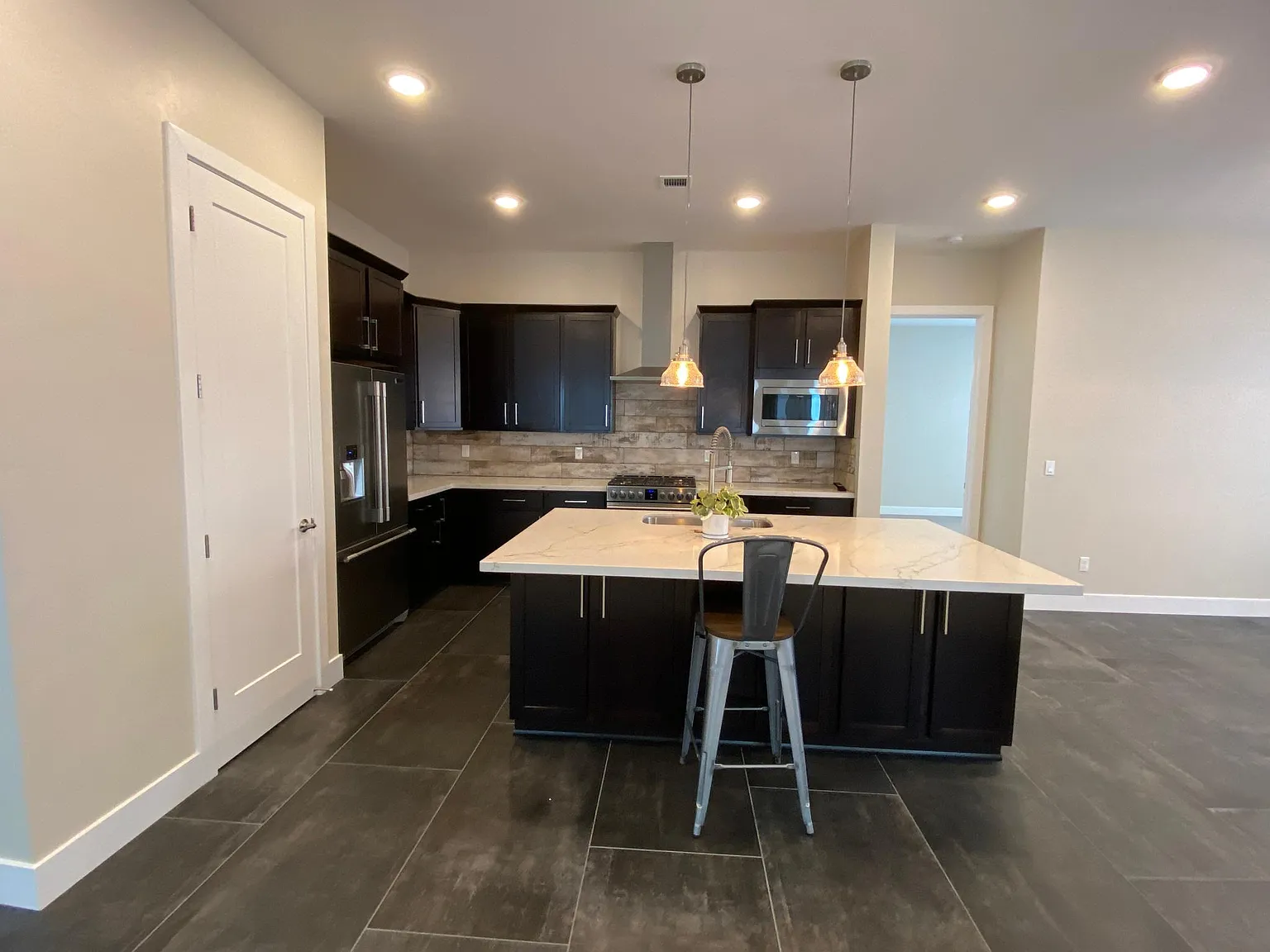 8769 Larkhaven Trl photo 1