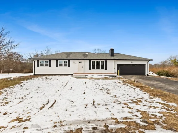 243 Pearse Rd, Swansea, MA 02777