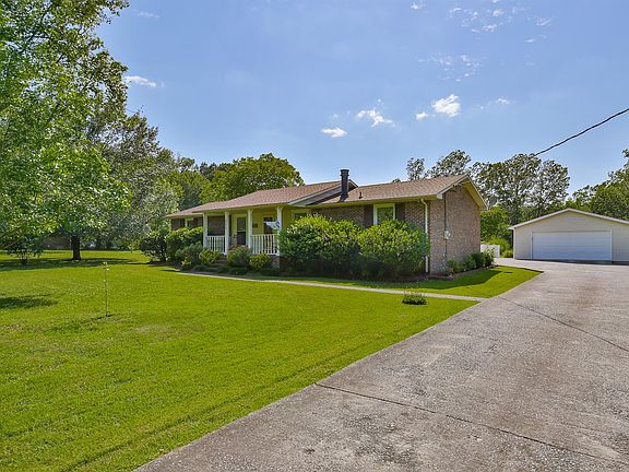 2nd image of 207 Harpeth Hills Dr