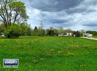 201 Thornhill Dr SW, Poplar Grove, IL 61065