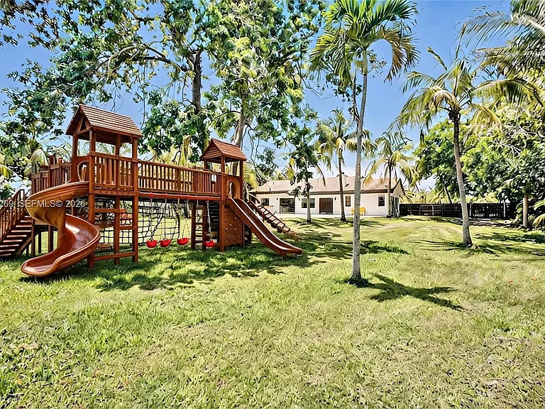 11460 SW 1st Ct — Photo 29