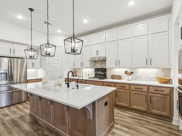 4112 Dartmoor Dr, Aubrey, TX 76227