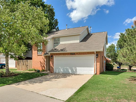 2nd image of 12937 Carrie Ct