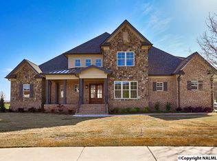 4 McMullen Ln SE, Gurley, AL 35748