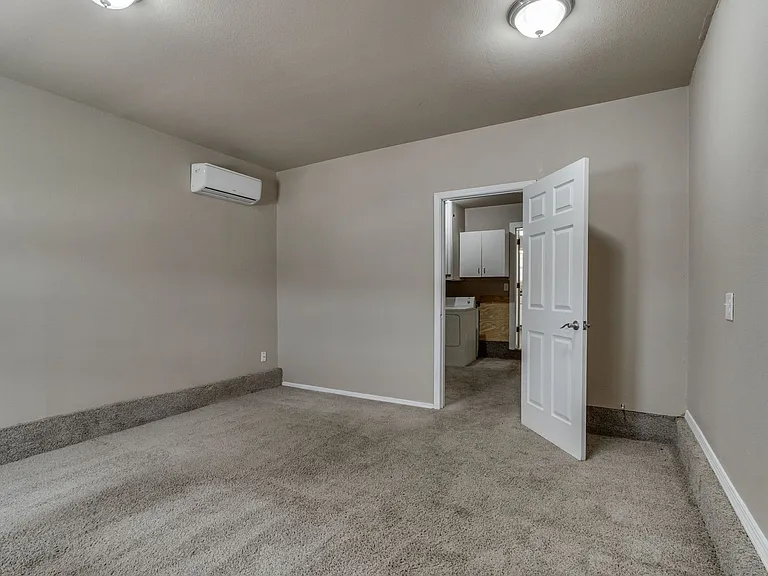 3005 SW 52nd Pl — Photo 21