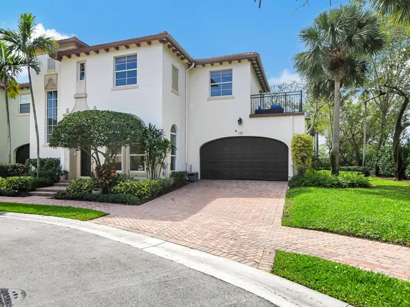 109 Via Floresta Drive, Boca Raton, FL 33487