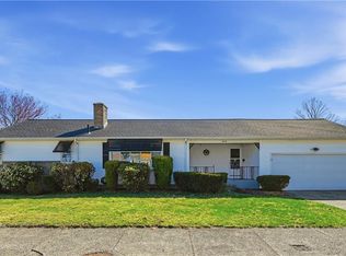20 Dean St, Pawtucket, RI 02861