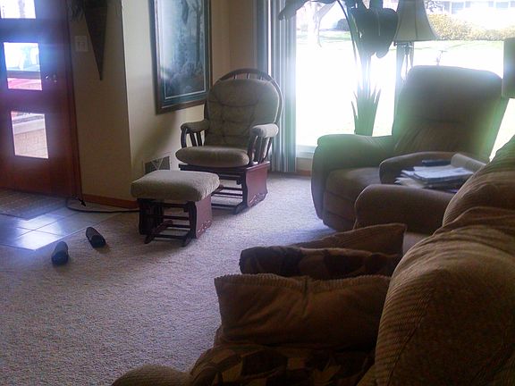 4th image of 915 Watermolen Ave