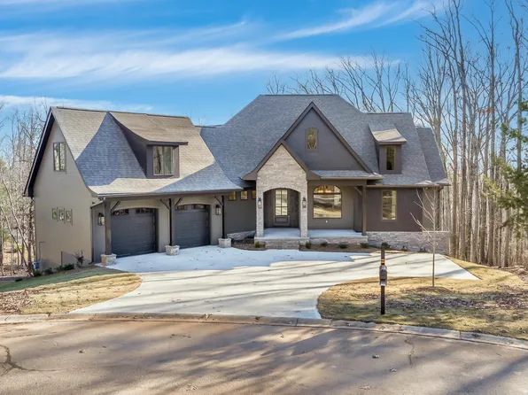 28 Valley Crest Ct, Travelers Rest, SC 29690