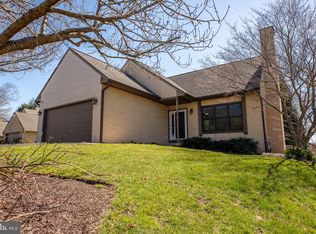 15 Donegal Ct, Newark, DE 19711