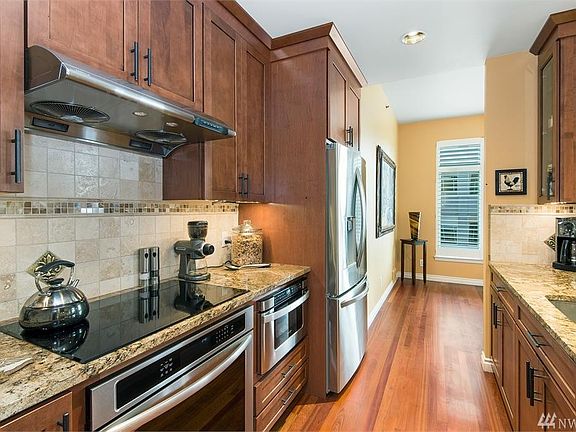 4th image of 2030 Western Ave APT 506