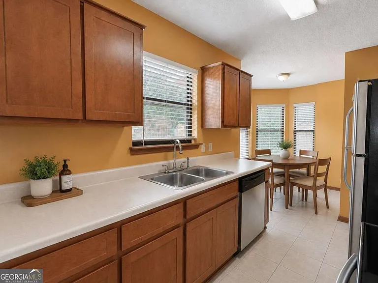 603 Plantation Village Dr — Photo 15