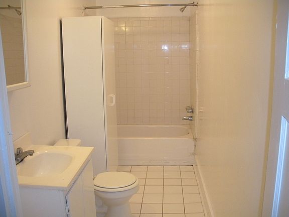 5th image of 5220 Magazine St APT C