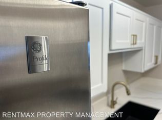 321 Caracas Dr, Las Vegas, NV 89145