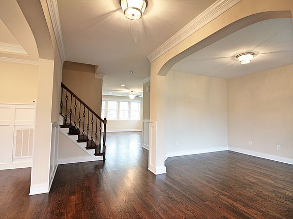 Entry/Formal Room