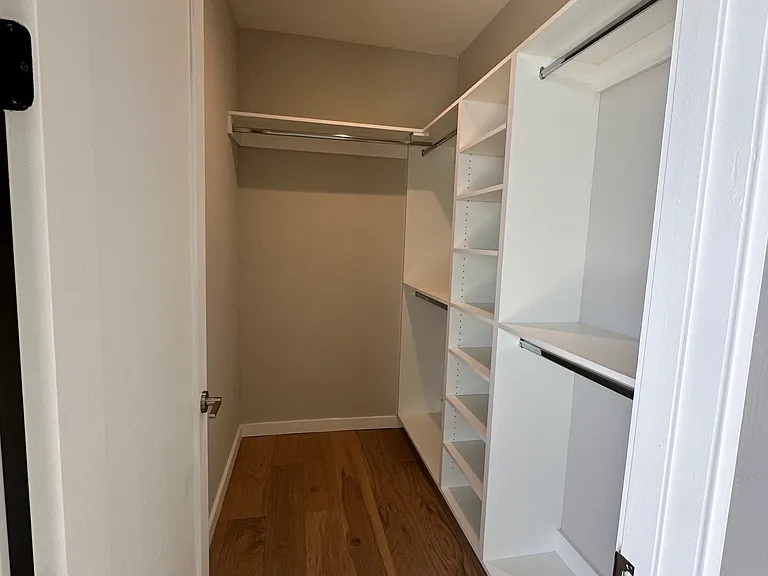 1st Floor Bedroom - Walk in Closet