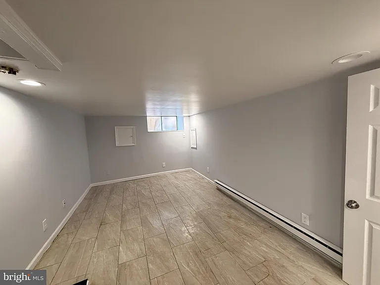 2425 S Warnock St — Photo 17