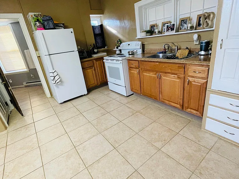 110 E Main St #1B — Photo 8