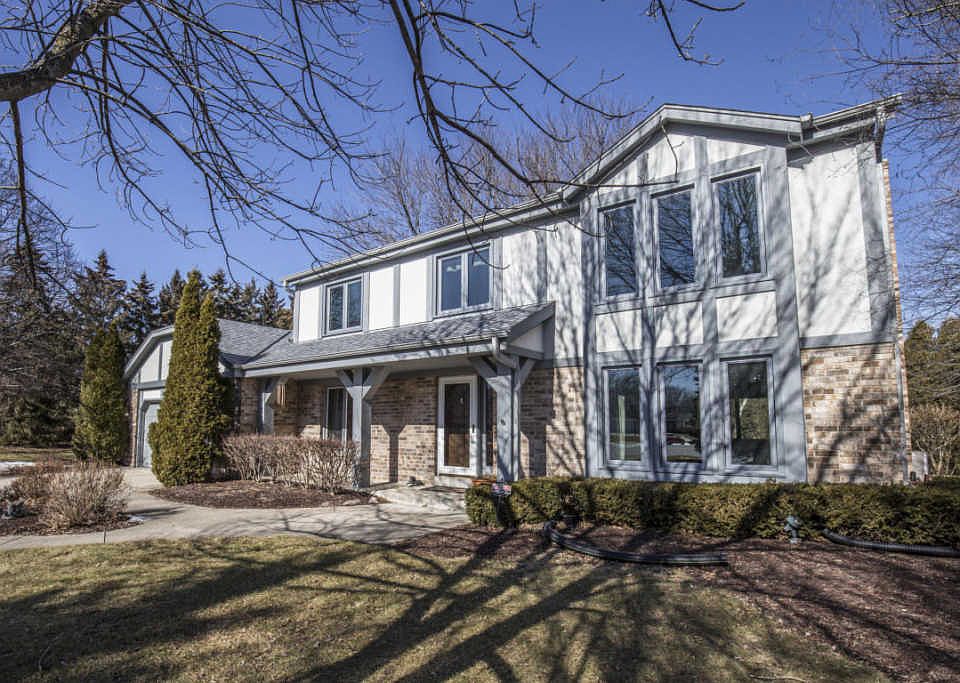 2nd image of 17150 Greenwood Ct W