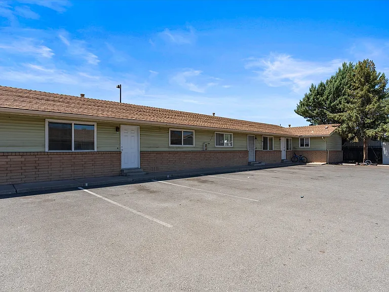 3255 Neil Rd #B — Photo 3