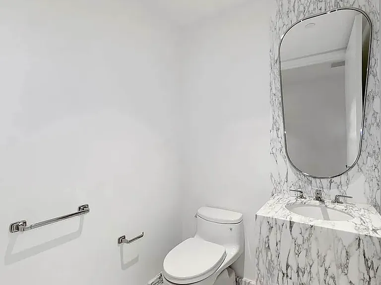 50 W 66th St #4E — Photo 12