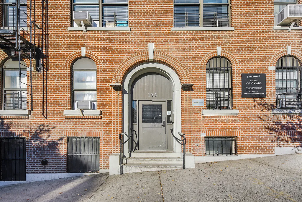 The Ross — Photo 1