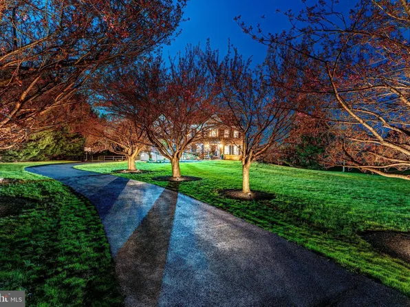 36685 Whispering Oaks Ct, Purcellville, VA 20132