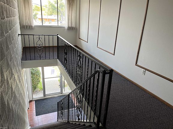 5th image of 32155 Beaconsfield St
