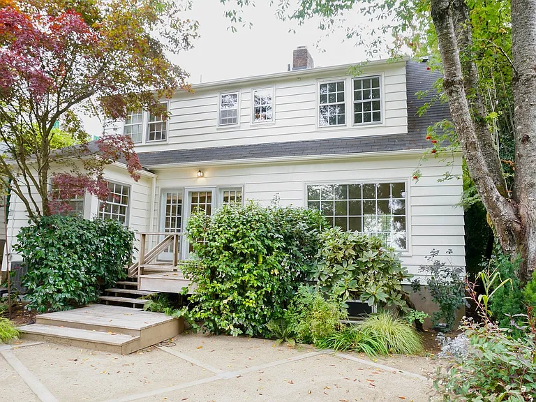 3571 SW Council Crest Dr — Photo 2