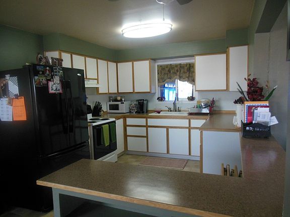 2nd image of 1546 N Buell Dr